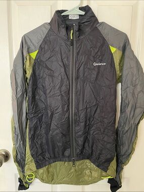 Men's Black & Olive Lightweight Performance Jacket